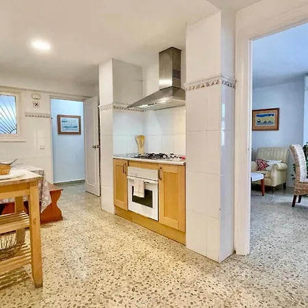 Elegant Seaside Villa Escape In Glamorous Marbella Apartment Marbella