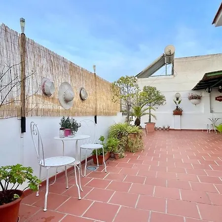 Elegant Seaside Villa Escape In Glamorous Marbella Marbella